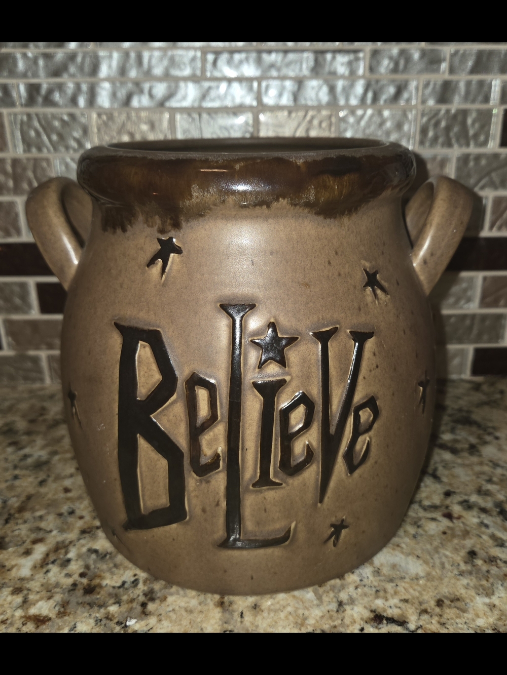EUC Honey And Me "Believe" Brown Ceramic Holiday Christmas Pot Decor 2014